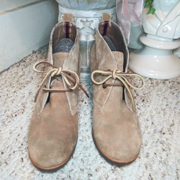 Sperry Harlow Taupe Suede Lace-Up Wedge Bootie - Picture 4 of 14